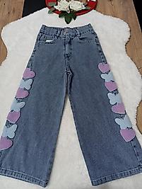 Yanları kelebek ve kalp baskılı bol paça pantolon