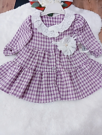 Yakası güpürlü elbise